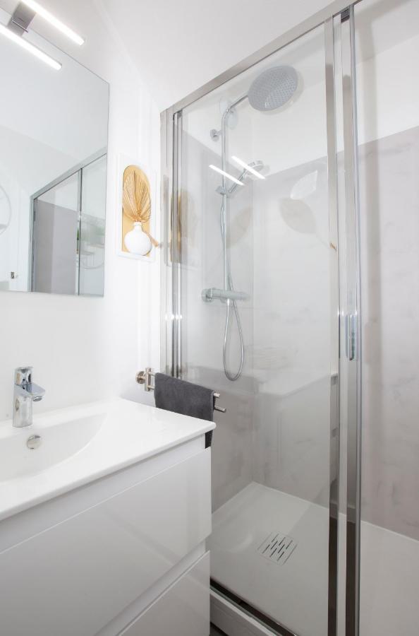 Apartament La Vie Est Belle Gassin Zewnętrze zdjęcie